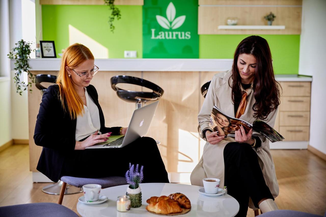Laurus Motel Airport Tuzla Zivinice Kültér fotó